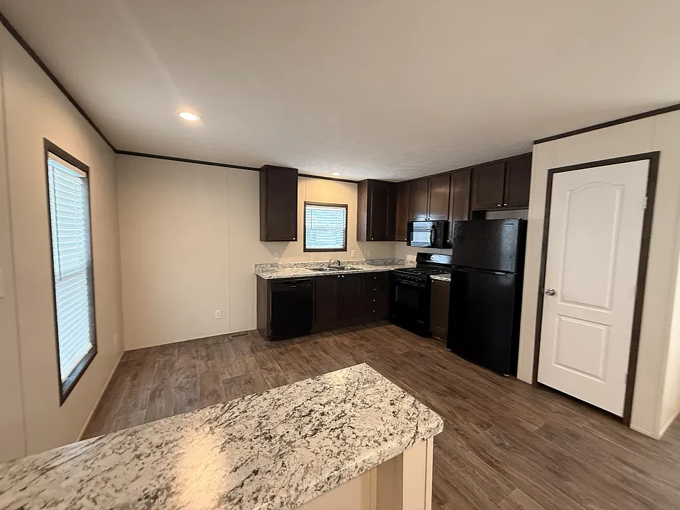 5000 N La Cholla Blvd #16