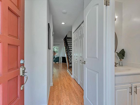 2nd image of 1436 Glenpine Dr