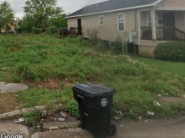 2117 Louisa St, New Orleans, LA 70117