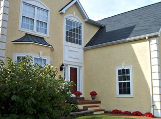 228 Lenape Trl, Allentown, PA 18104