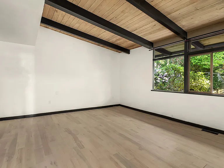 2851 Evergreen Point Rd — Photo 8