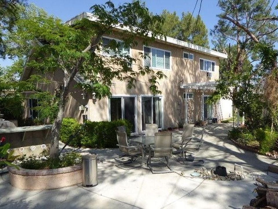 1st image of 27829 Rosamond Dr