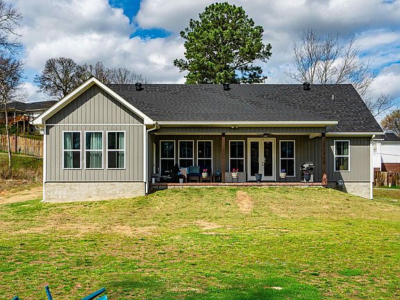 5th image of 1038 Marion Anderson Rd