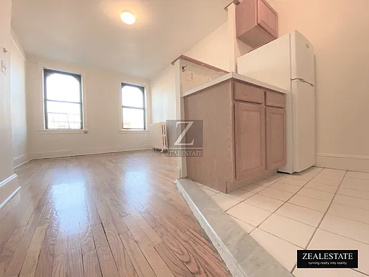 Rented by ZealEstate Group Inc | media 17