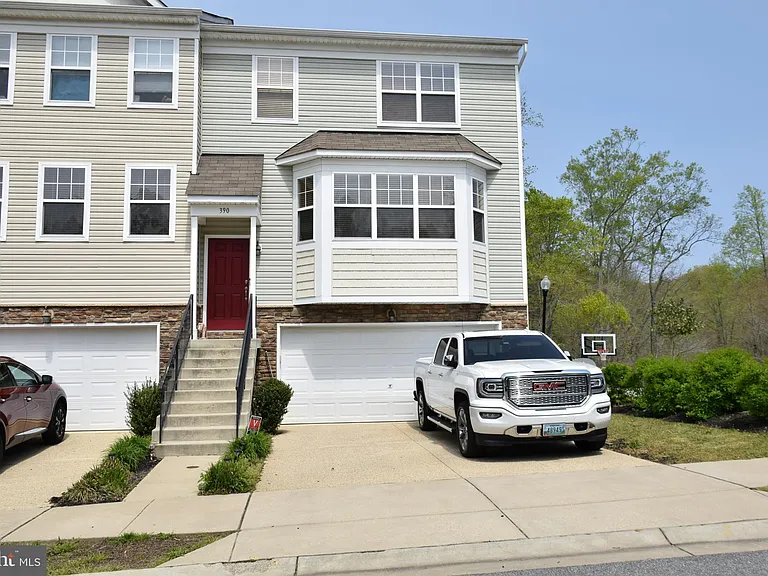 390 English Oak Ln — Photo 29