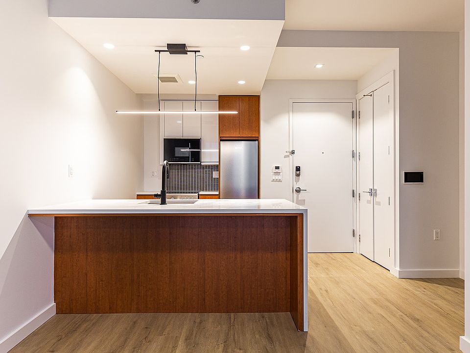 1st image of 276 Grand Concourse #520NT