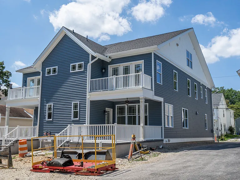 133 Garrett Ave — Photo 7