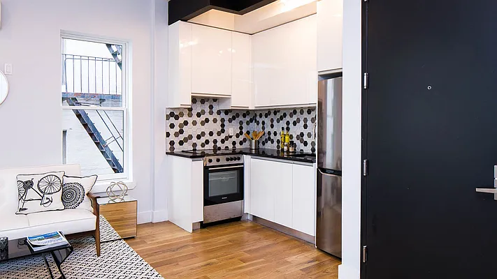 Rented by Nooklyn NYC LLC | media 13