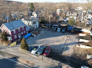 31-33 Montvale Ave, Stoneham, MA 02180