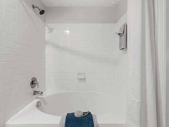 5th image of 5353 Las Colinas Blvd #2303