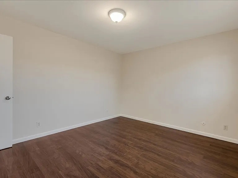 1185 Bird Ave — Photo 13