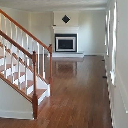 5th image of 37 Longwood Ave