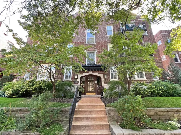 6232 Rosebury Ave APT 2W, Saint Louis, MO 63105