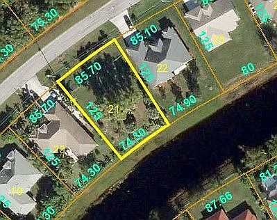 2nd image of 2425 SE Rock Springs Dr