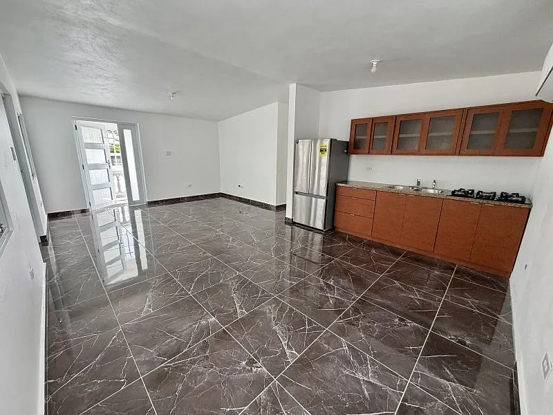 3 bed, 2.0 bath, 900 sqft, $1,450 — Photo 3