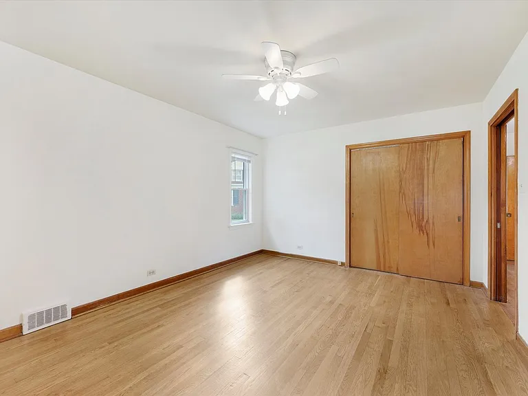 429 S Stratford Ave — Photo 14