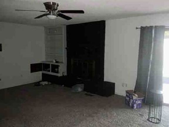 Additional Living Room