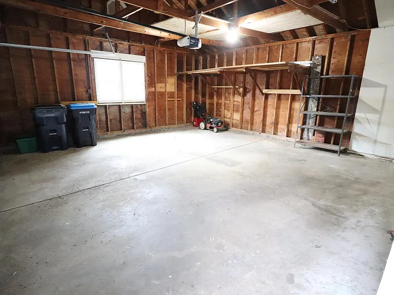 806 Klem Rd — Photo 17