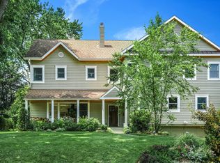 564 Alda Rd, Mamaroneck, NY 10543