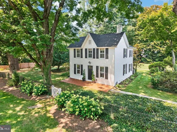 923 W King Rd, Malvern, PA 19355