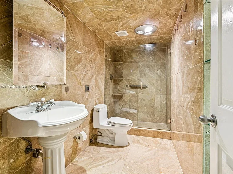 1401 S Ocean Dr #306 — Photo 10