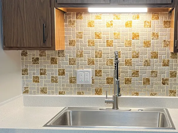 15 E Maple St #Ad, Lombard, IL 60148