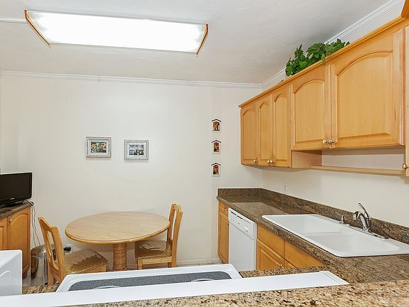 Eat in Kitchen