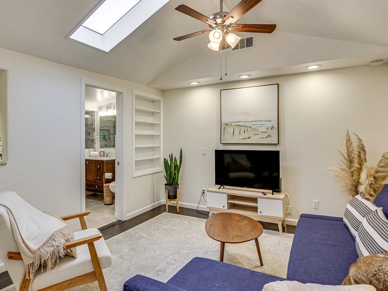 2 bed, 1135 sqft, $3,500 — Photo 3