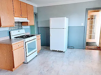 Building Photo - 193 Mount Hope St #3