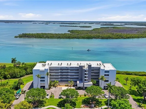 4223 Bay Beach LN #4F, FORT MYERS BEACH, FL 33931