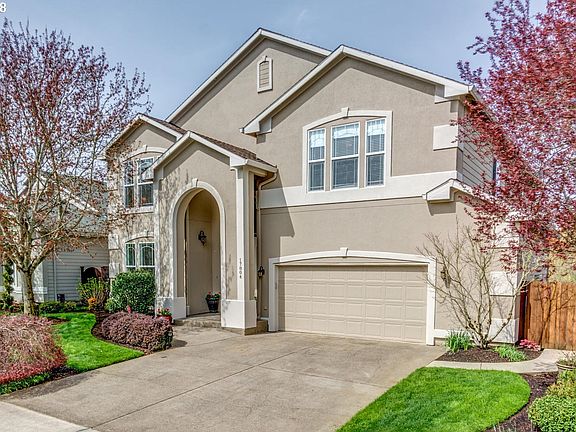 2nd image of 17804 NE 38th Way