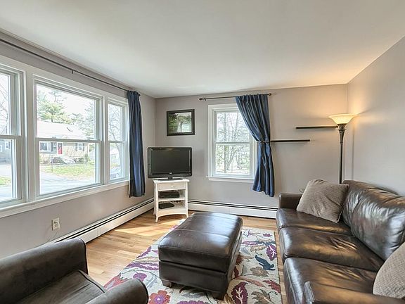 3rd image of 34 Ponderosa Ave