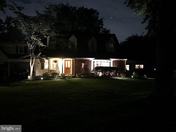 3rd image of 9211 Forest Haven Dr