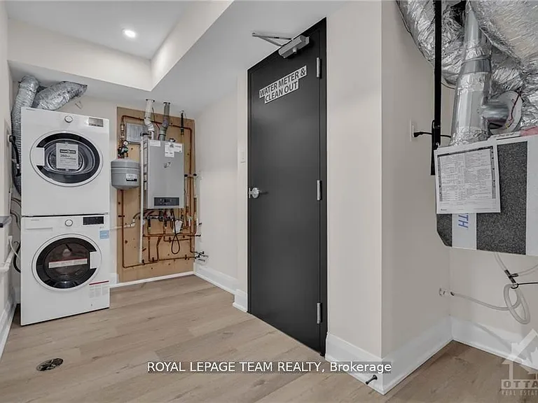 58 Florence St #8 — Photo 13