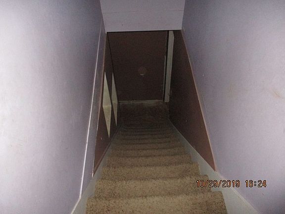 3rd image of 725 W Egypt Hill Dr