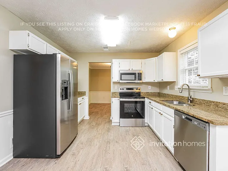 3750 Scotland Ln — Photo 10