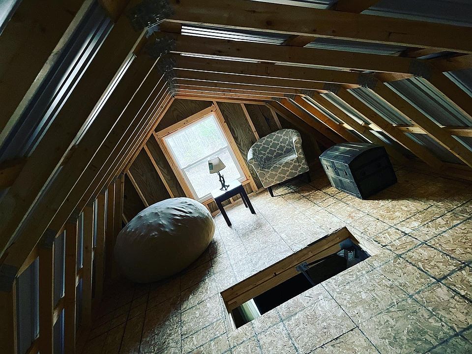 1st image of 53 High St Cabin 8