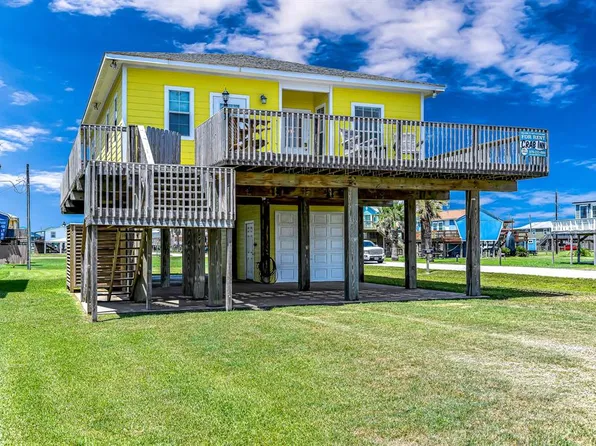 327 Crab Street, Surfside Beach, TX 77541