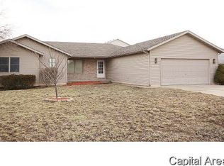 2112 Checkerberry Ln, Springfield, IL 62711