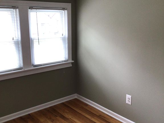 2nd image of 613 Gardenia Ave