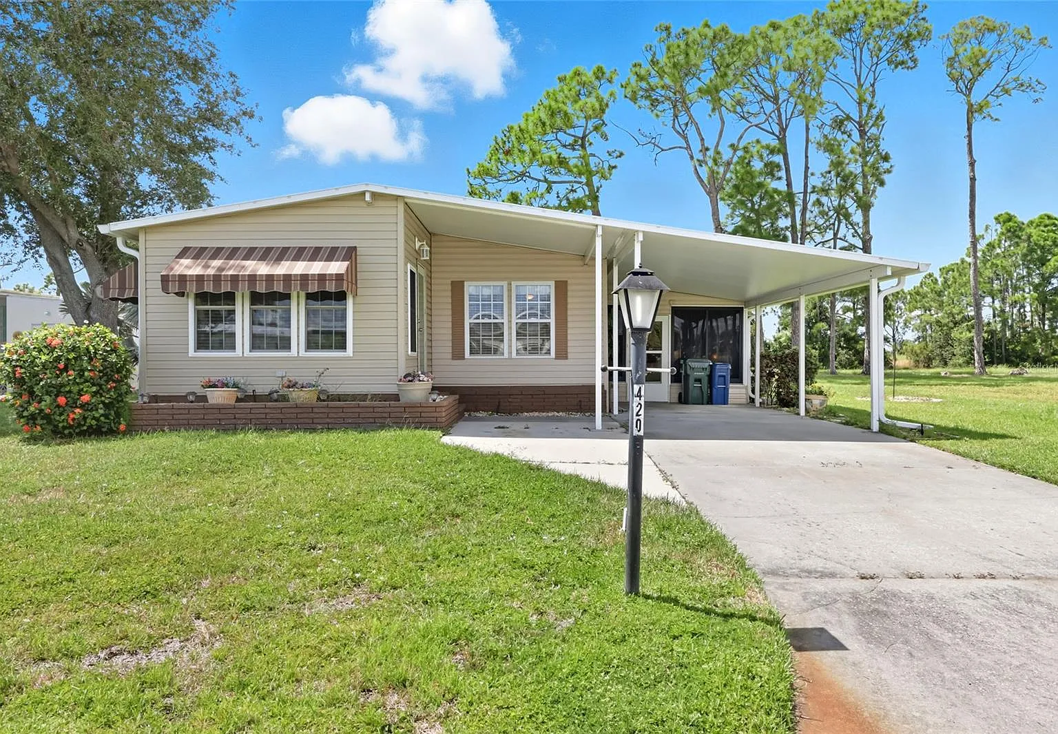 2 bed, 2.0 bath, 1151 sqft, $3,000 — Photo 1