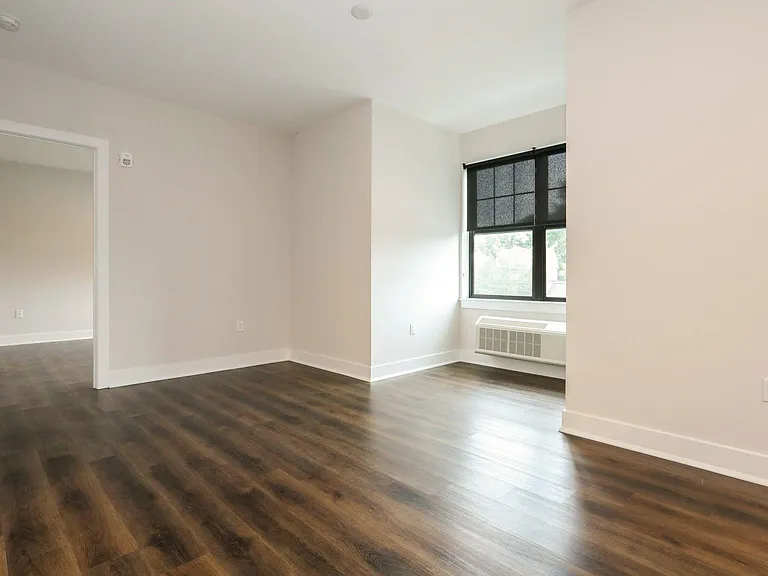 110 Market St #206 — Photo 8