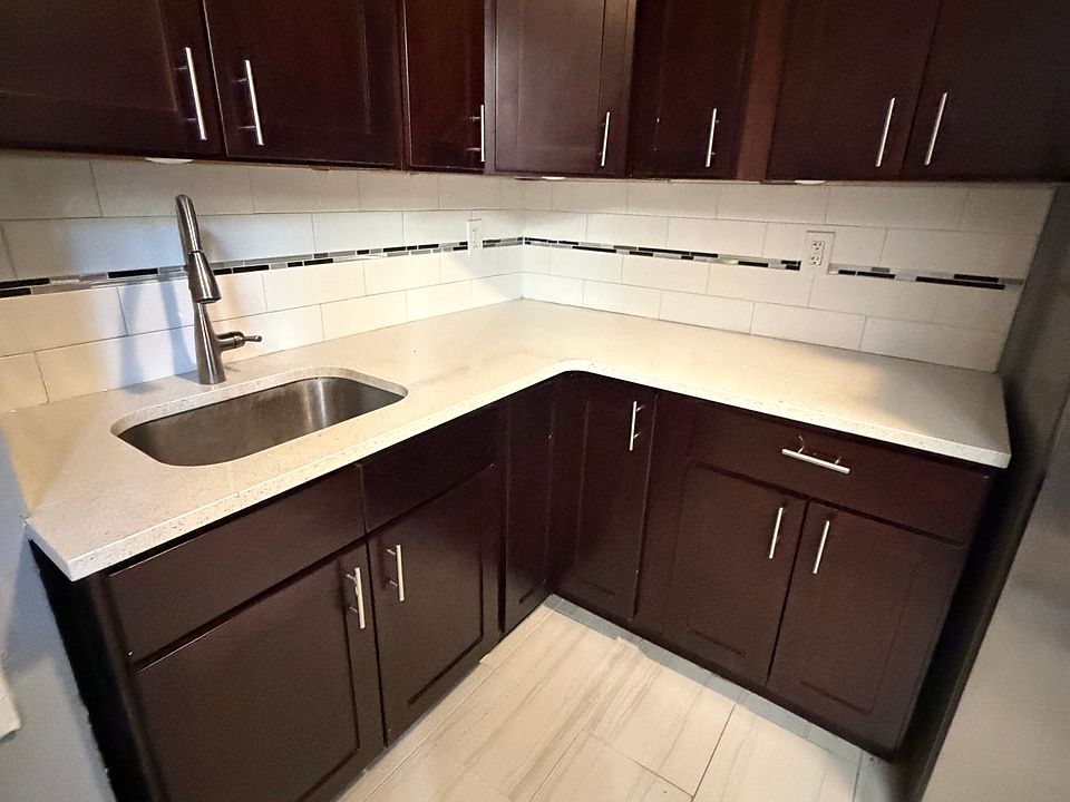 1st image of 645 Bergen Ave #14B