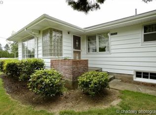 15938 SE Alder St, Portland, OR 97233