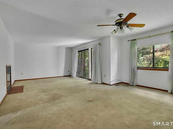 4th image of 25 Locust Lane #25