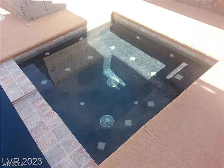 2458 Color Canyon Way — Photo 4