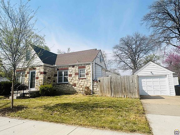 3rd image of 2828 SW 12th St