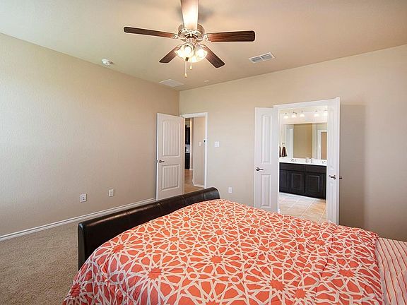 5th image of 1124 Cushing Dr