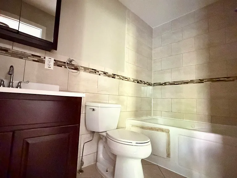 54 Terrace Ave — Photo 8