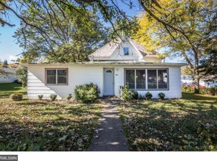 405 S Woodworth St, Elmwood, WI 54740